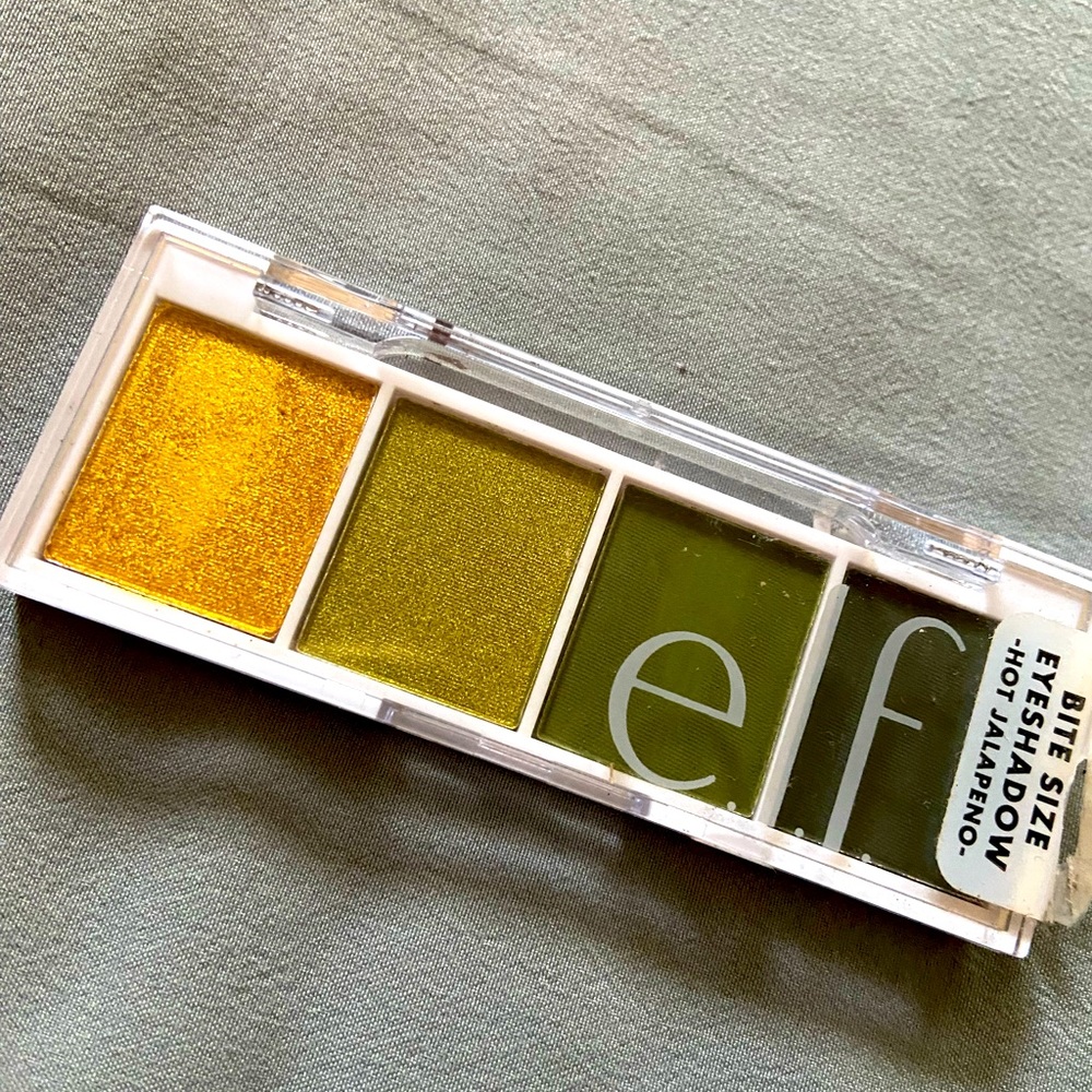 Makeup bundle